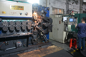 必威平台【中国】有限公司,生产设备